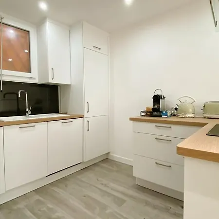 Apartment Vilmorin 1 Chambre Proche De Gare, Plage, Centre